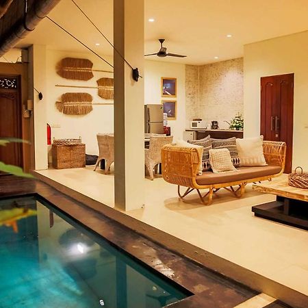 Aroha Boutique Villas Seminyak Exterior foto